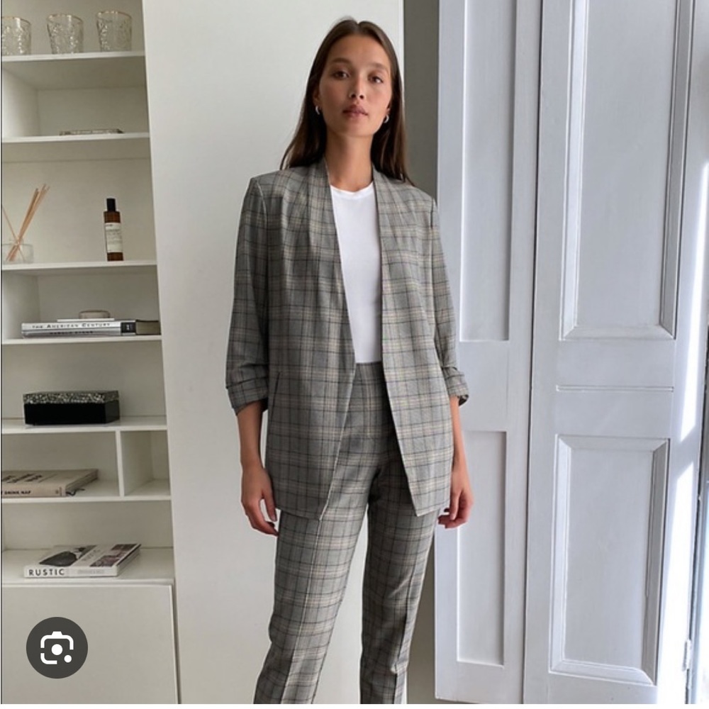 Aritzia babaton power blazer